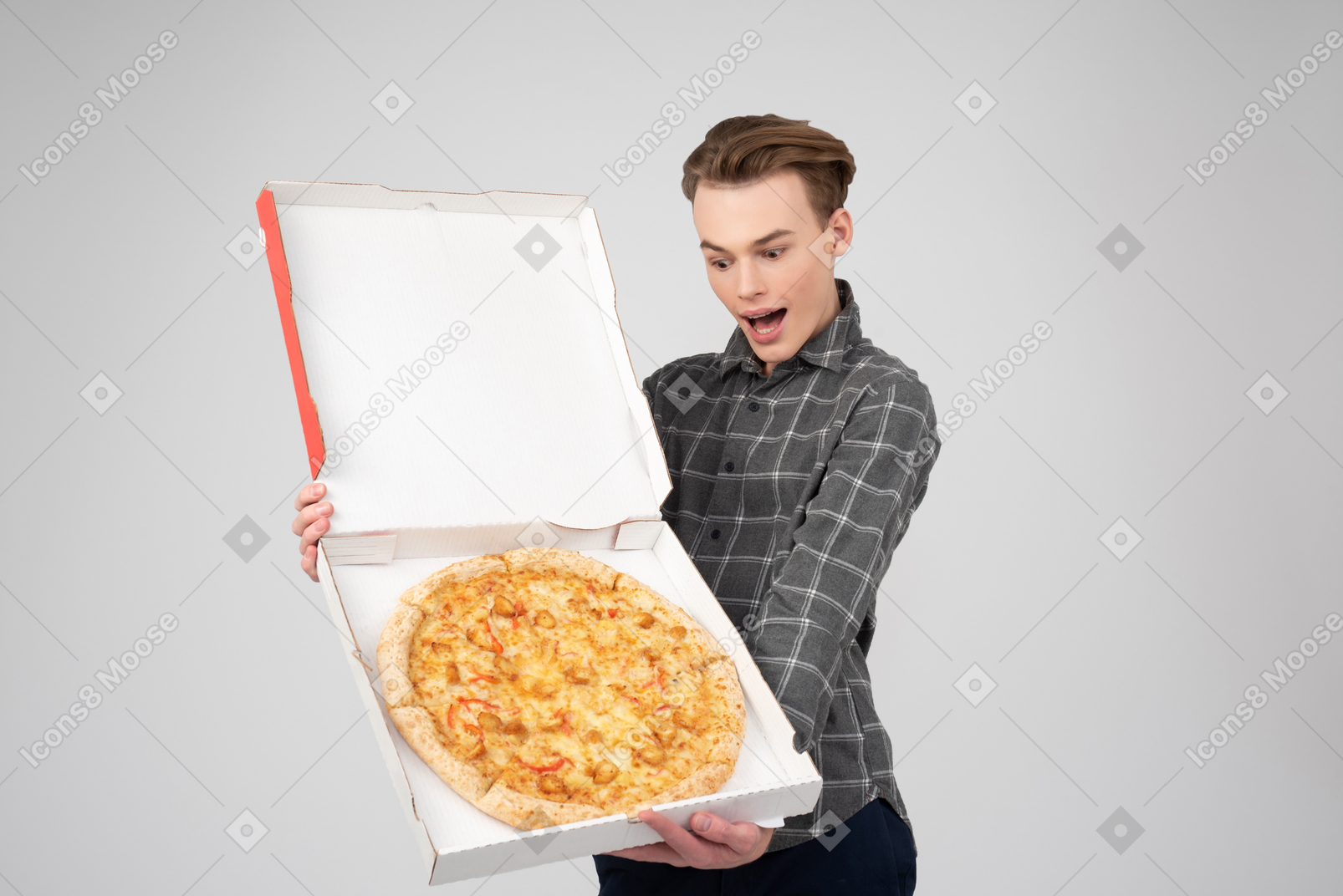 Hâte de savourer cette pizza savoureuse