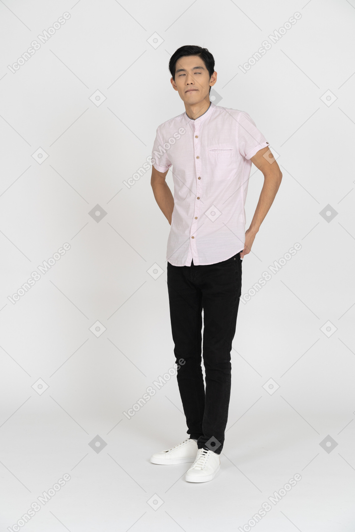 Man in casual clothes standing