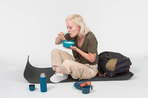 Can't skip hot meal when you're out like a tourist