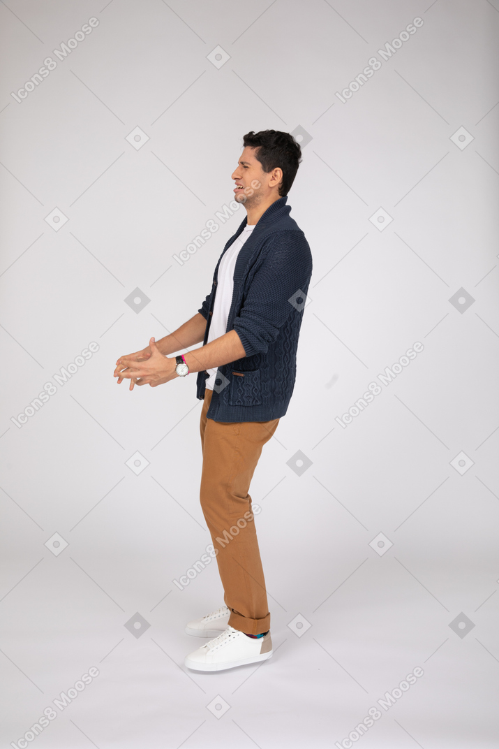 Man in casual clothes standing