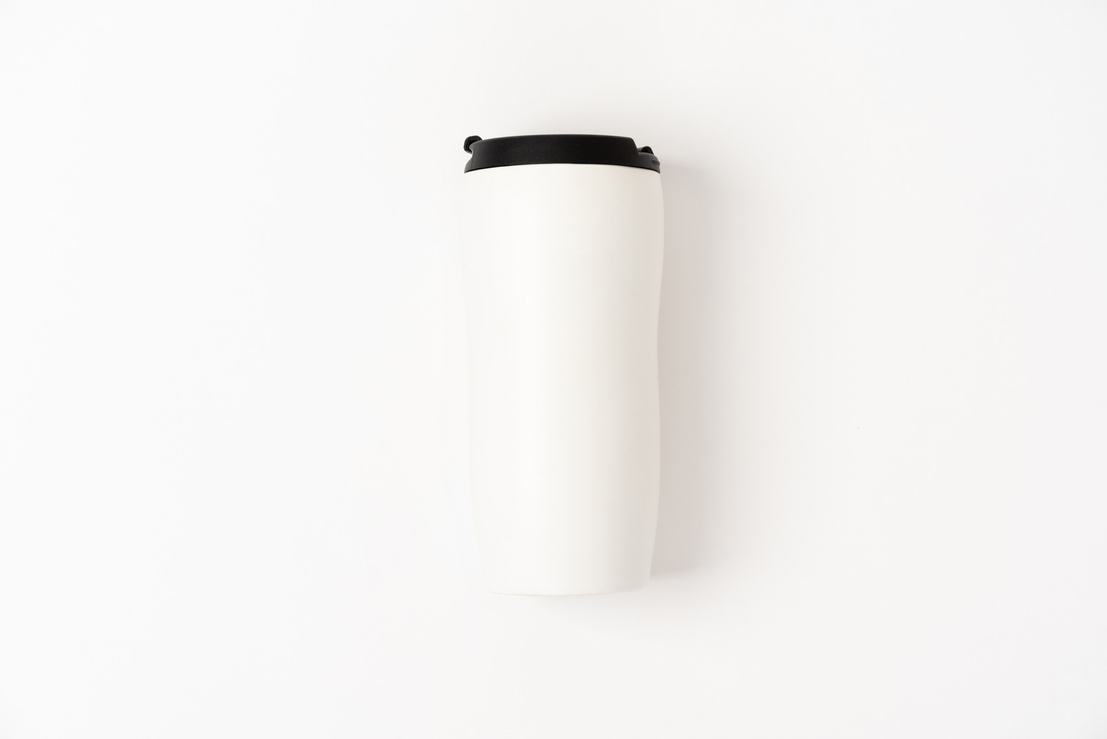 White thermocup with black cap