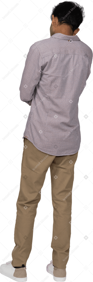 Man in casual clothes standing