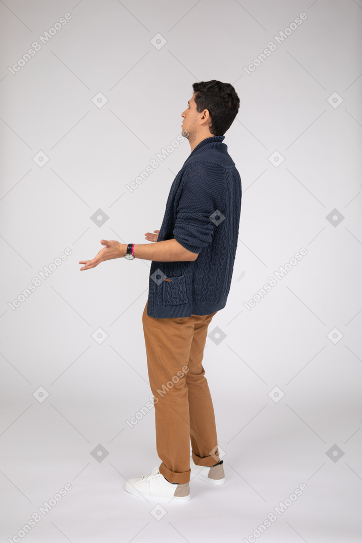 Man in casual clothes standing