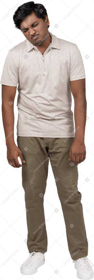 Man in casual clothes standing