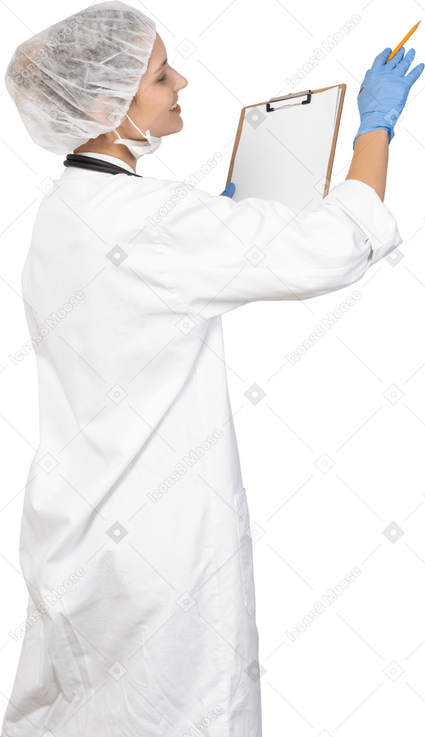 Dreiviertel-rückansicht einer jungen ärztin mit bleistift und tablet