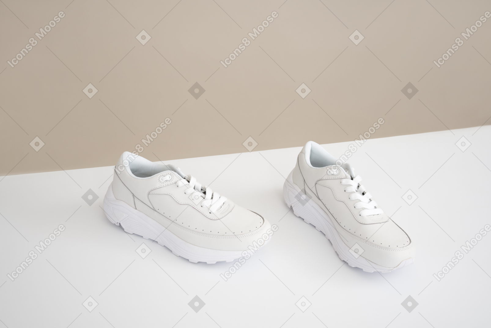 Cool white men's sneakers