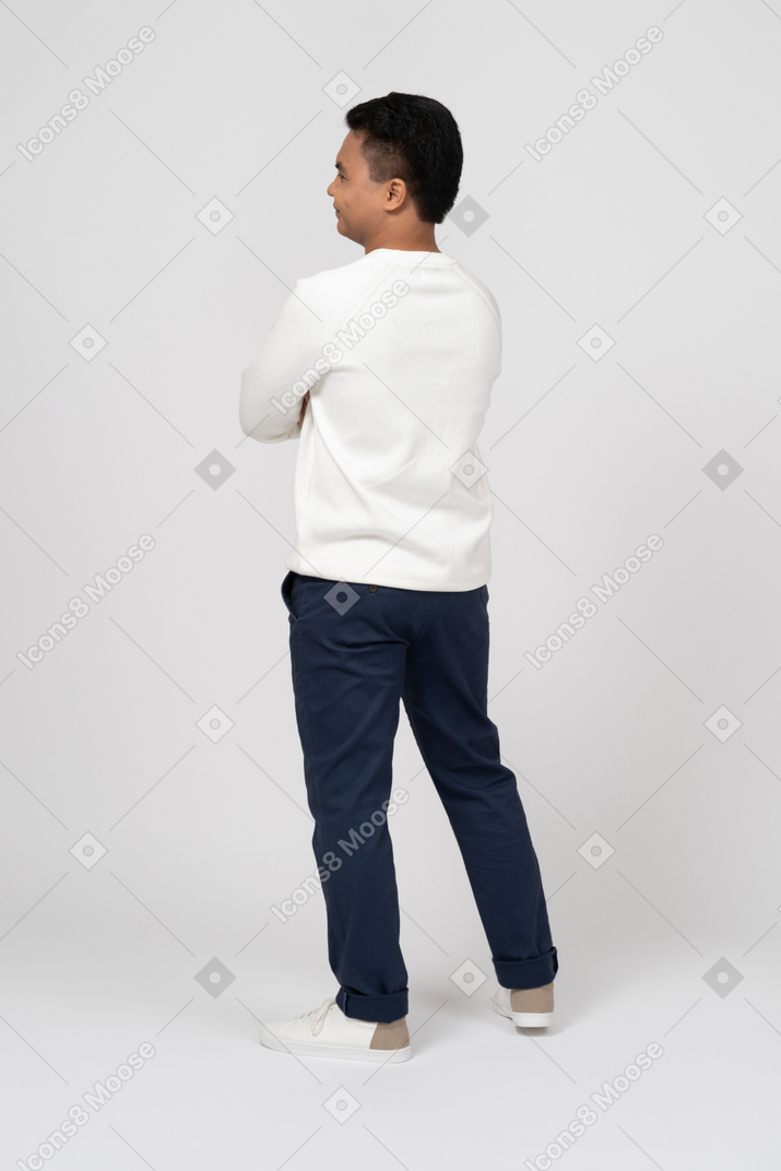 Man in casual clothes standing