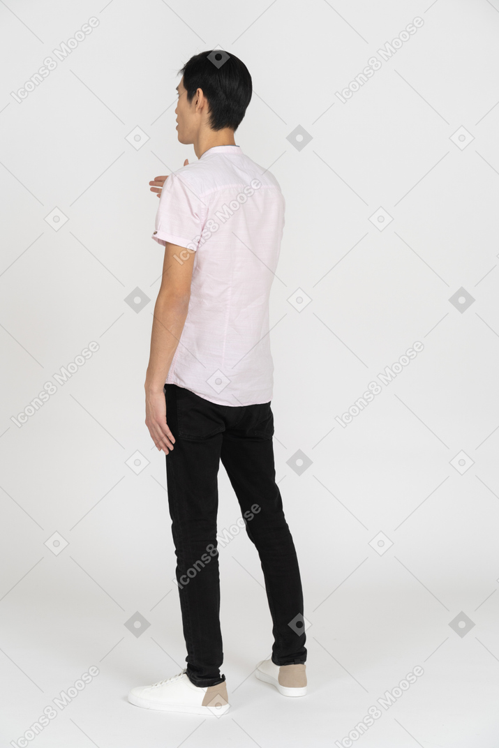 Man in casual clothes standing