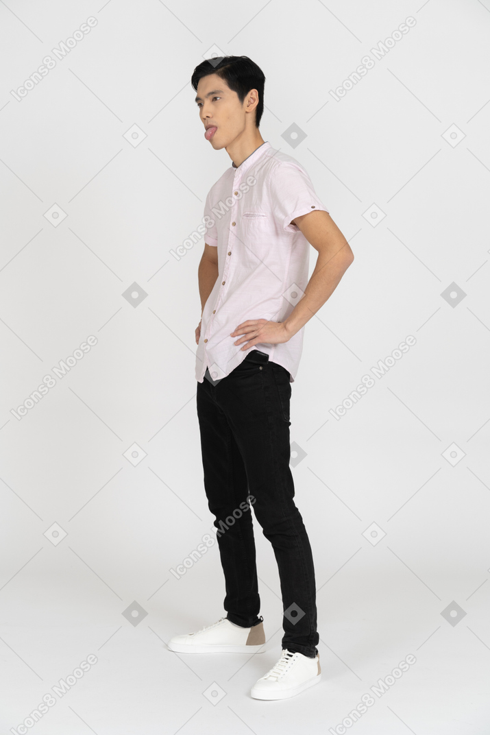 Man in casual clothes standing