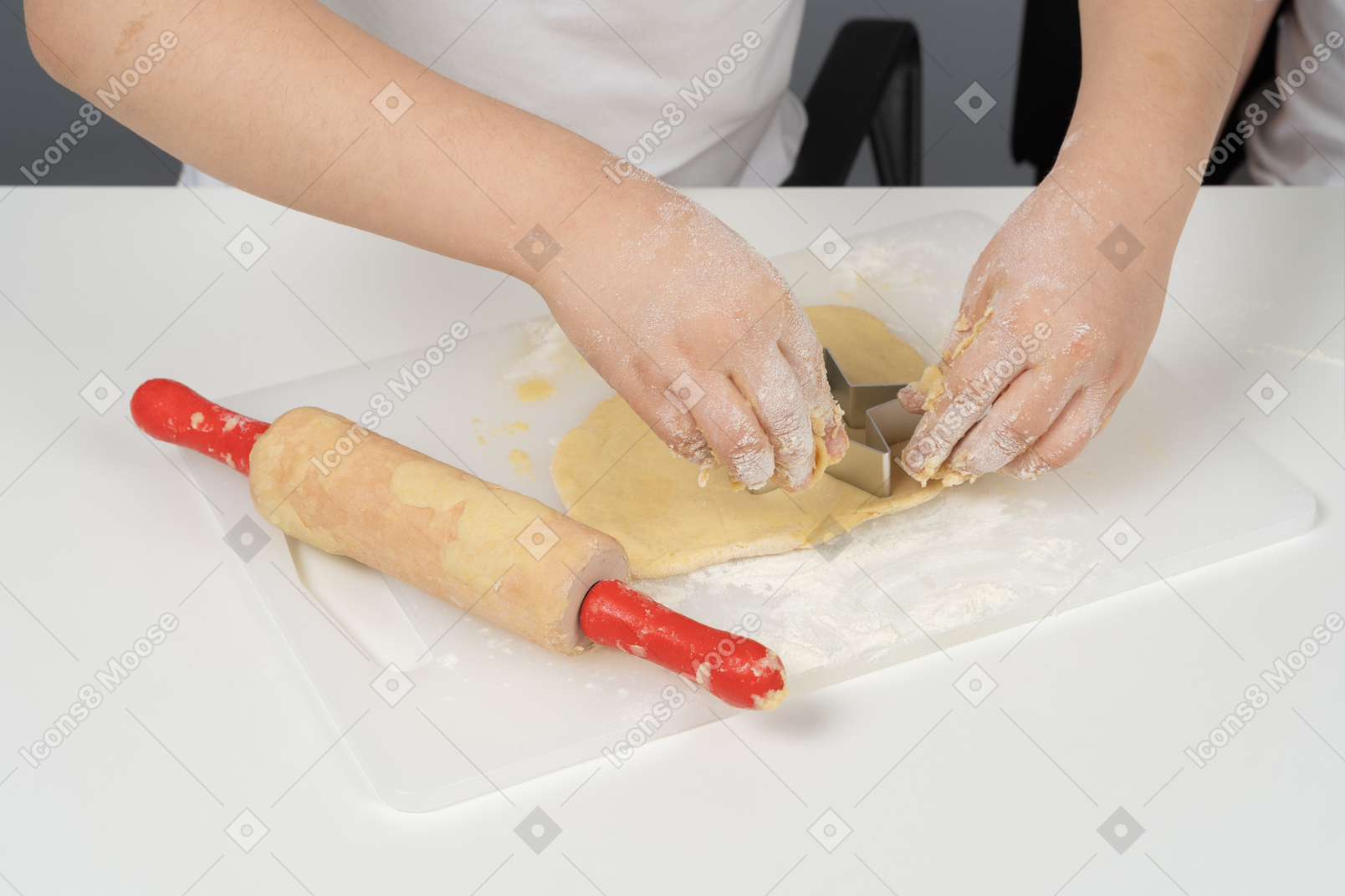 Couper une étoile d'une pâte