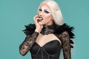 Transgender nails biting