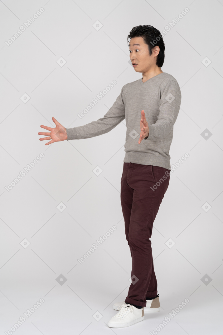 Man in casual clothes standing