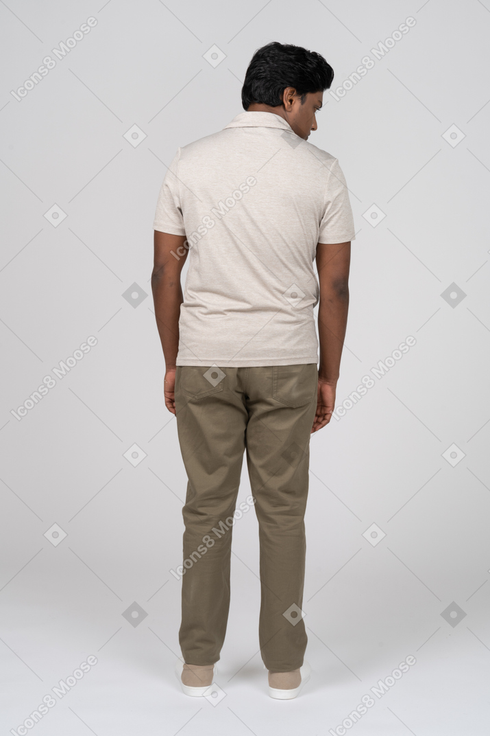 Man in casual clothes standing