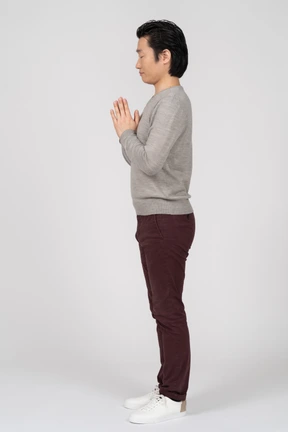 Man in casual clothes standing