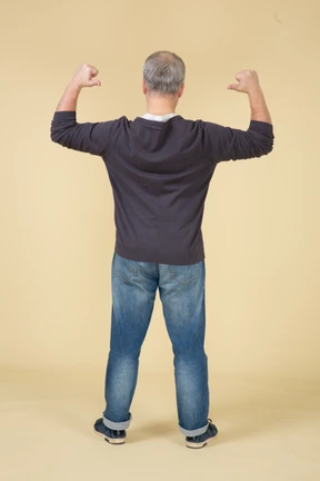 Man in casual clothes posing