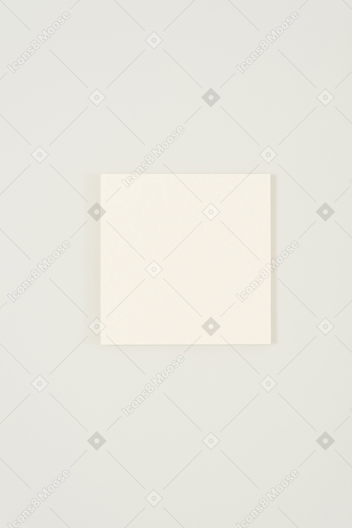 Uma folha de papel em branco