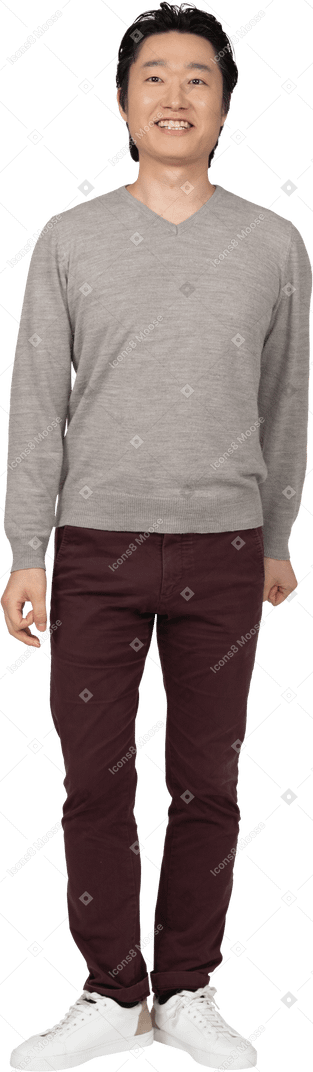 Man in casual clothes standing