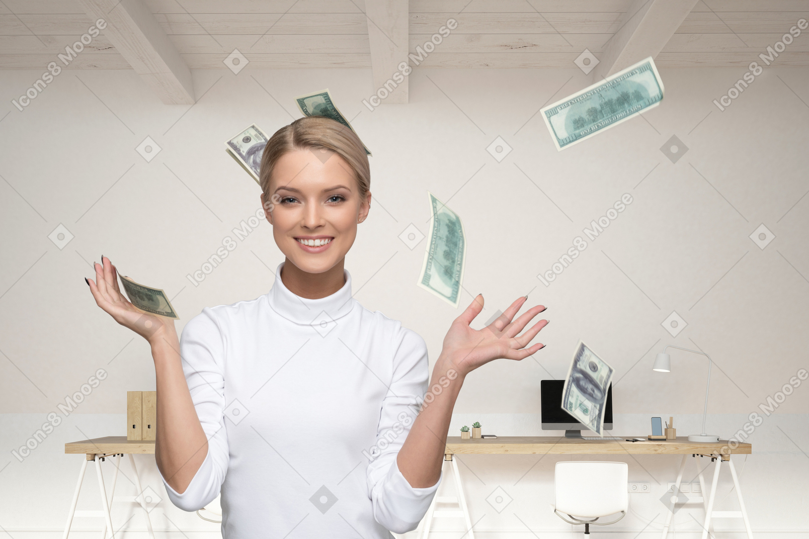 Женщина, стоящая в офисе среди летающих банкнот
