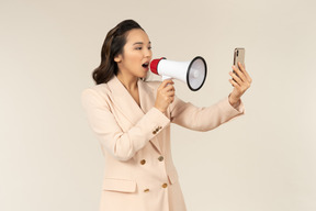 I look good with a bullhorn, don't i?