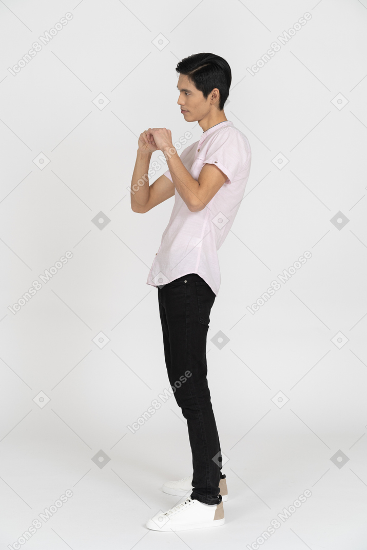 Man in casual clothes standing