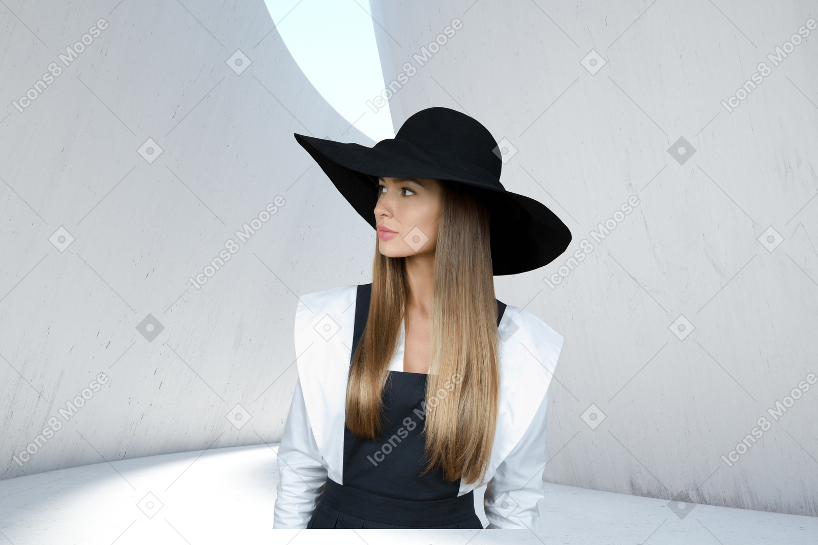 Женщина в шляпе на прогулке