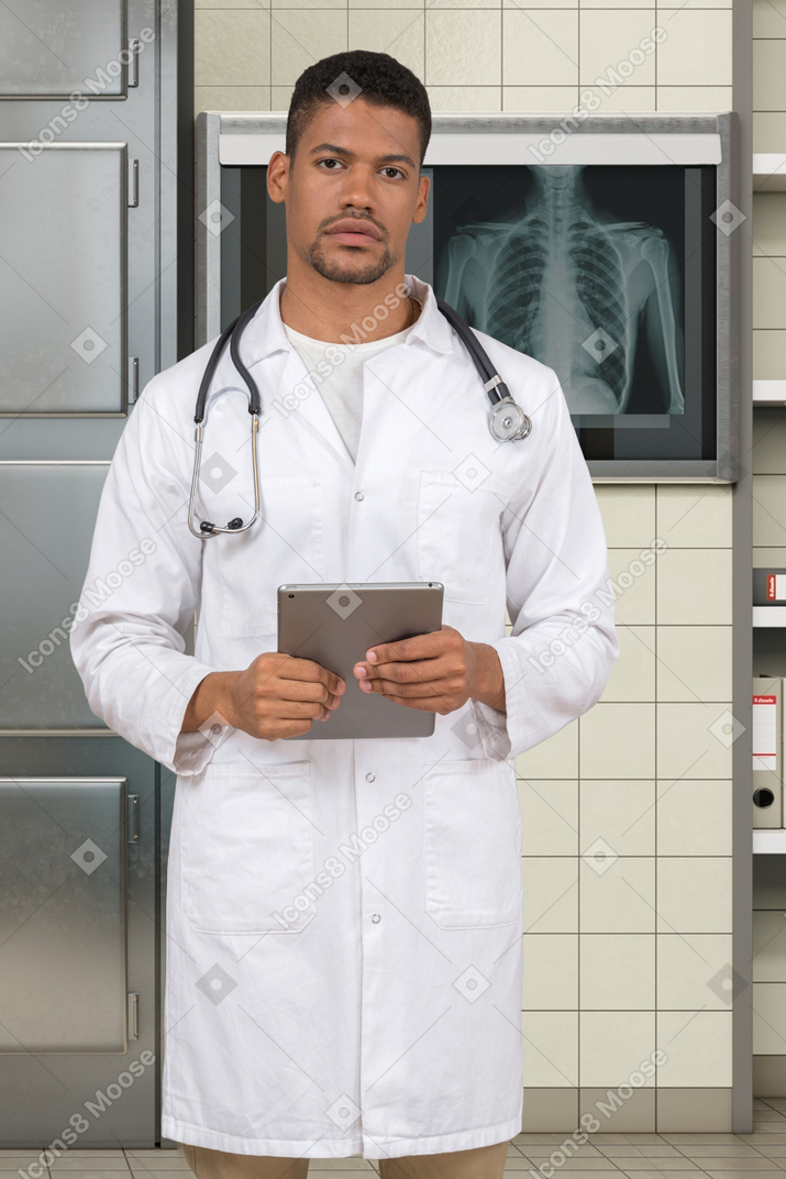 Male doctor doing an xray