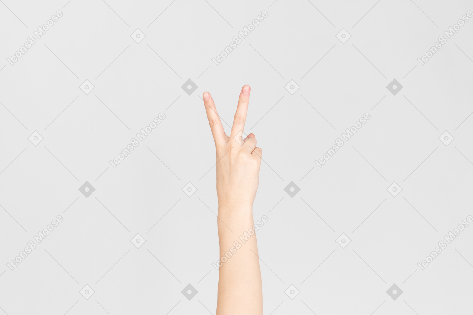 Weibliche hand zeigt v-zeichen