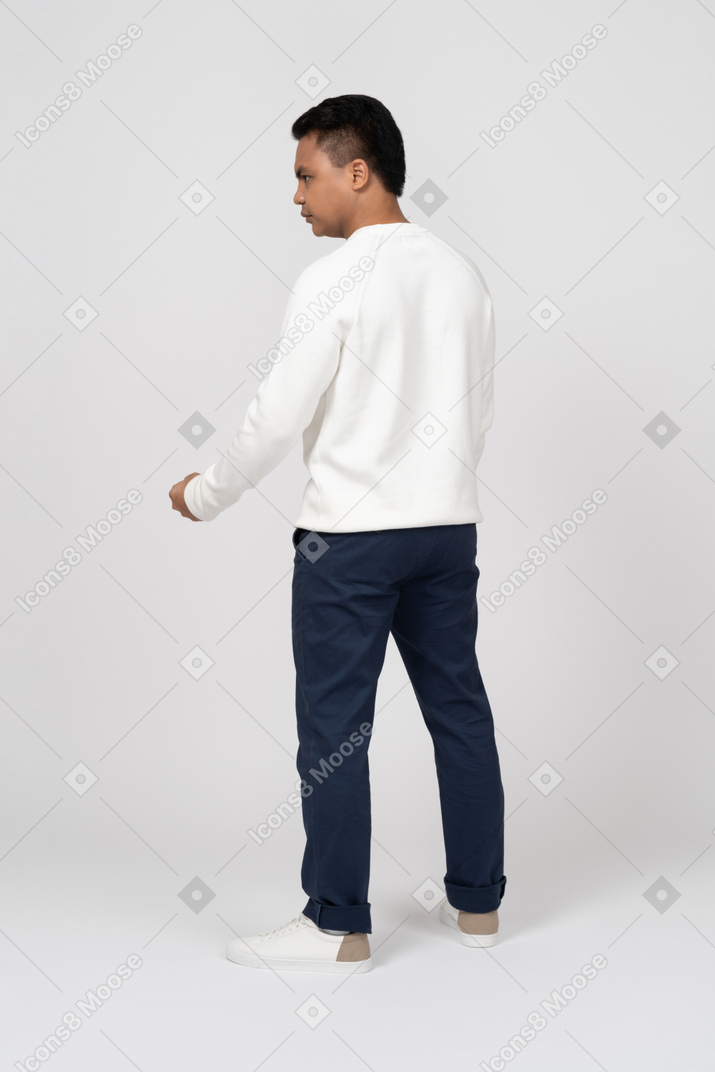 Man in casual clothes standing