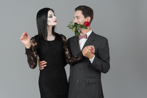 Ich kann nur an morticia denken