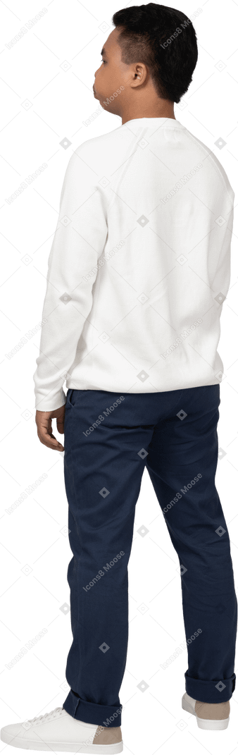 Man in casual clothes standing