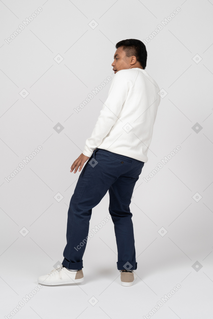 Man in casual clothes standing