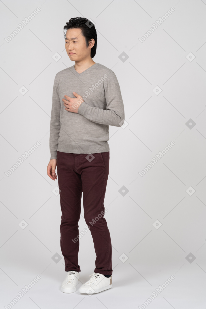 Man in casual clothes standing