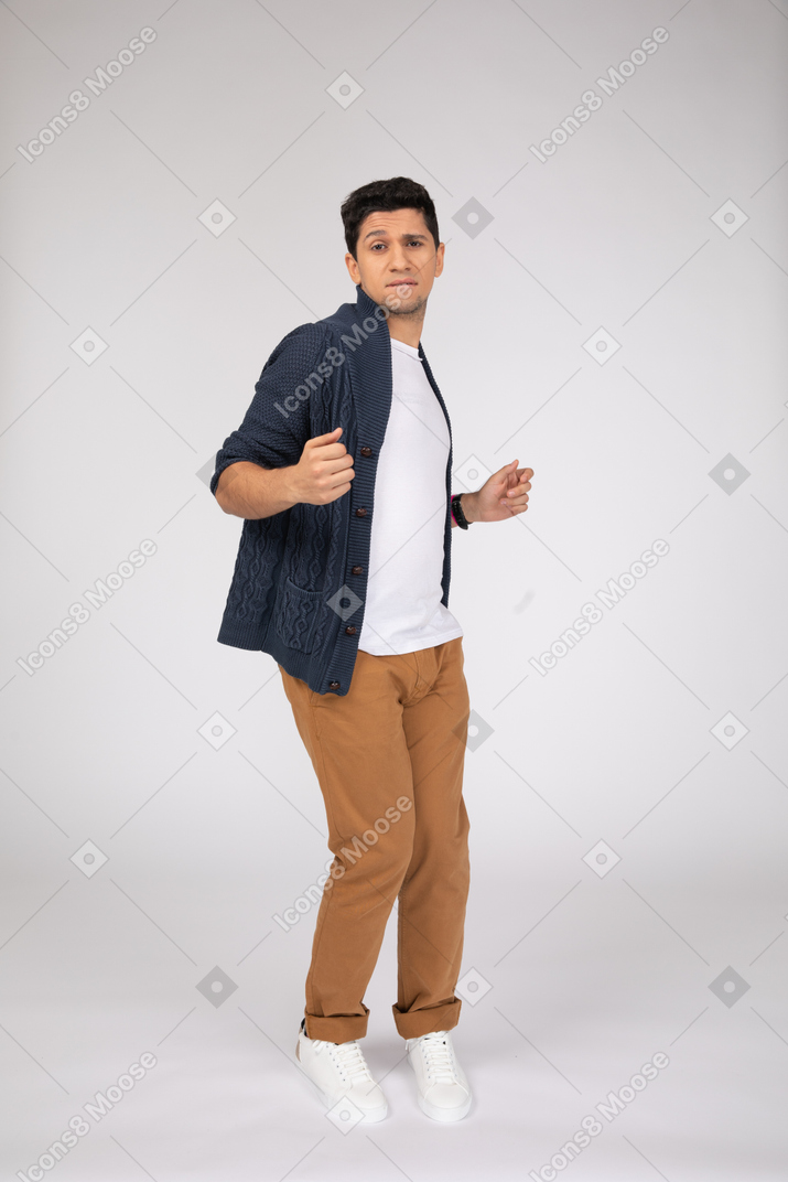 Man in casual clothes standing