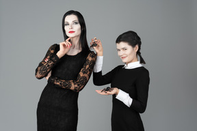 Scherzi di halloween dalla famiglia addams