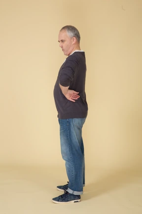 Man in casual clothes standing