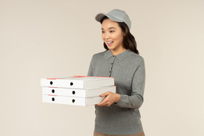 Pizza order is here