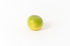 Oro blanco or sweetie is a cross between pomelo and grapefruit