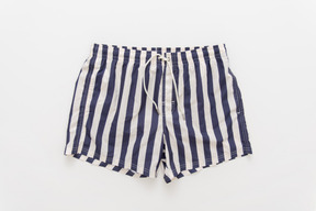 Short a rayas de hombre azul y blanco