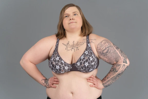 Big Woman in Bra, Body Positive Stock Photo - Image of fatphobia,  underwear: 138379358