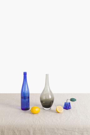 Nature morte bleue et jaune