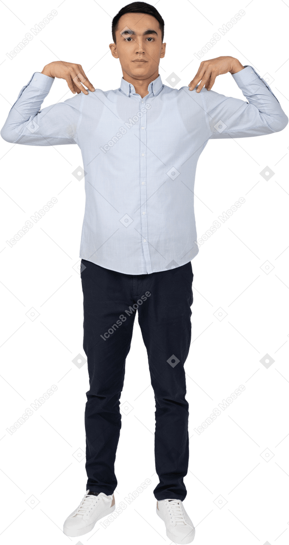 Man in casual clothes standing