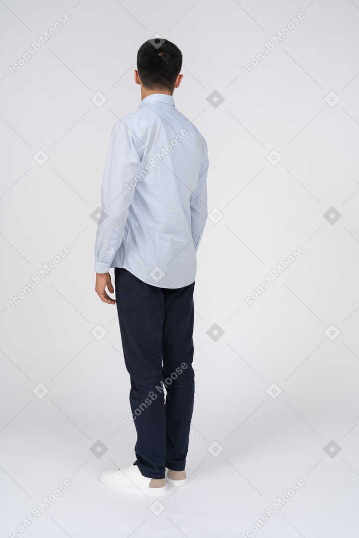 Man in casual clothes standing