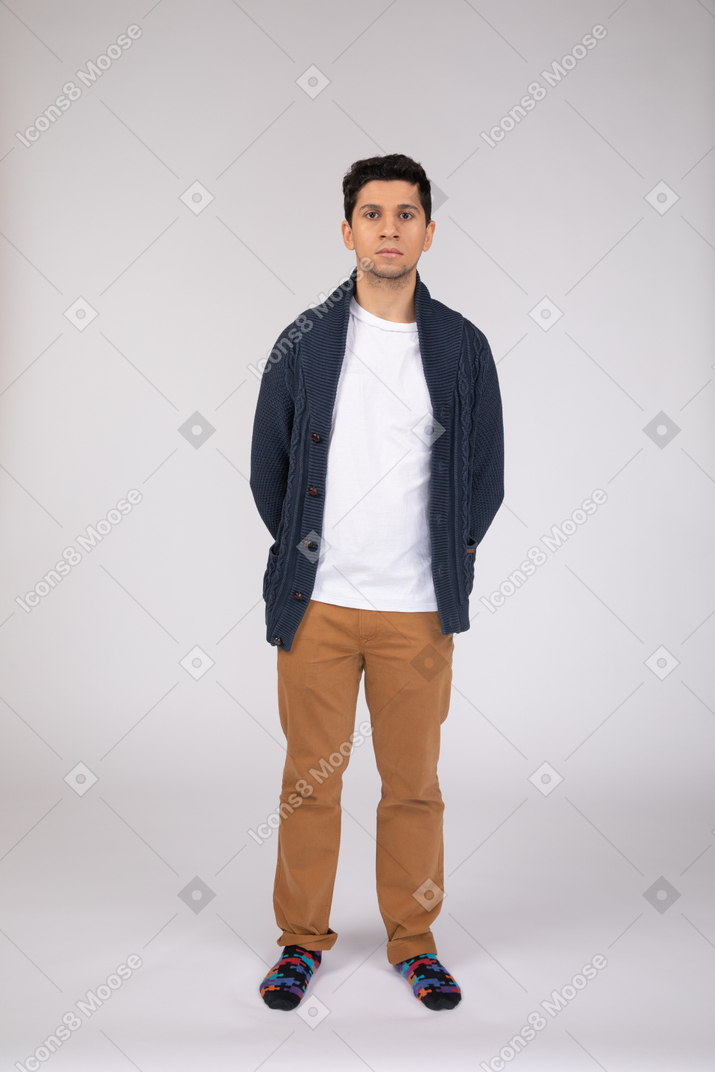 Man in casual clothes standing