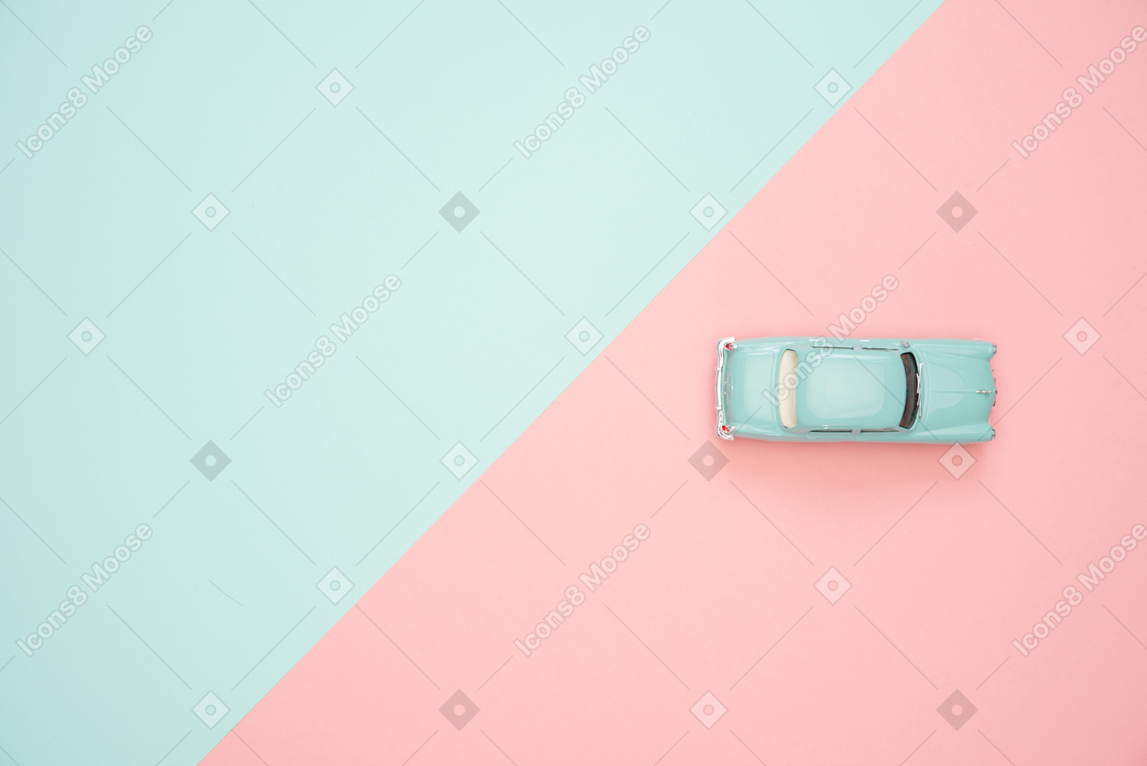 Carro de juguete azul