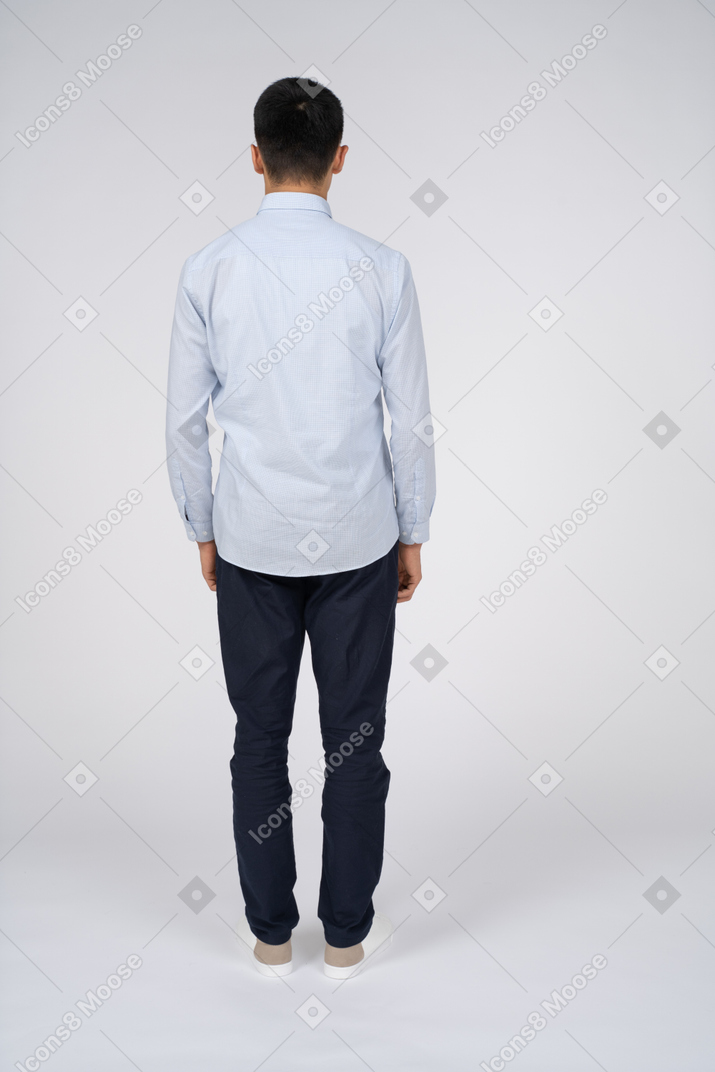 Man in casual clothes standing