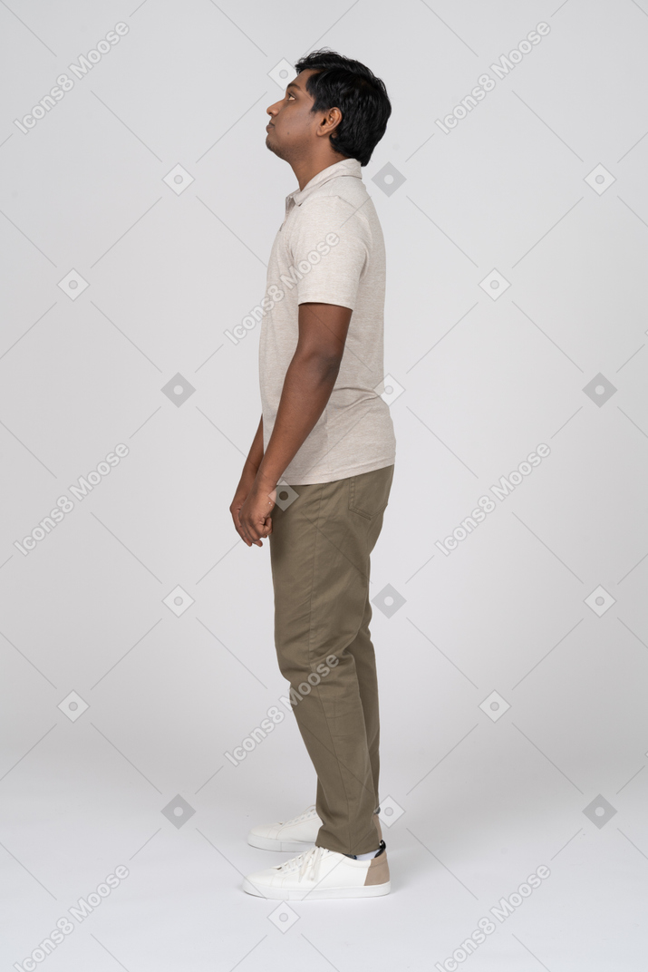 Man in casual clothes standing