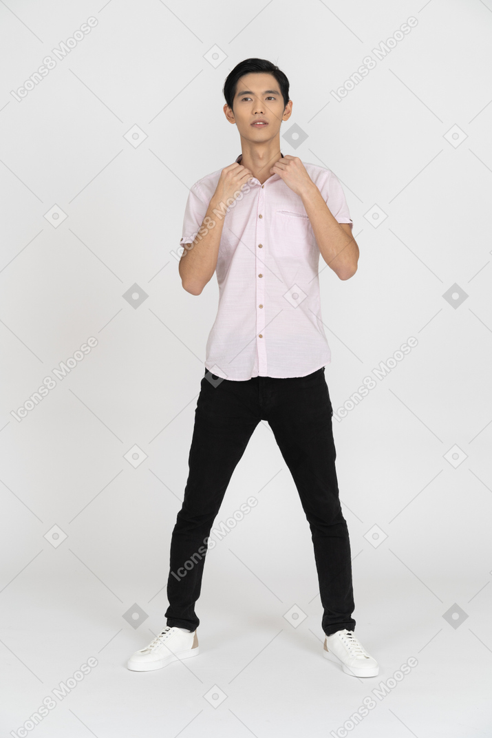 Man in casual clothes standing