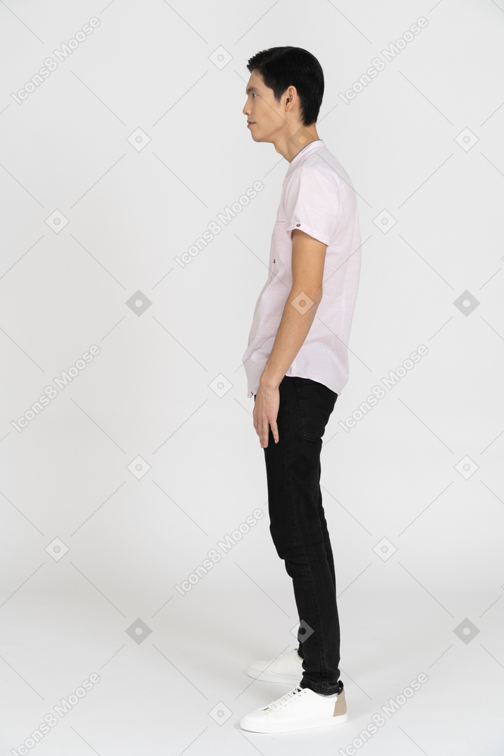 Man in casual clothes standing