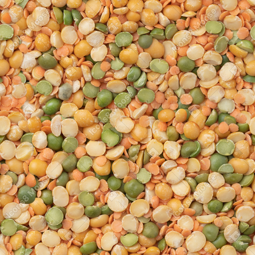 Green and yellow peas texture