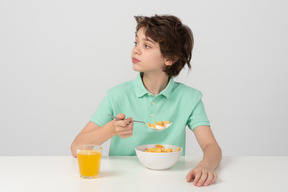 Le petit-déjeuner est le repas le plus important de la journée